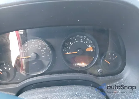 2015 Jeep Compass Sport из США, поврежденный, VIN 1C4NJCBA4FD177968